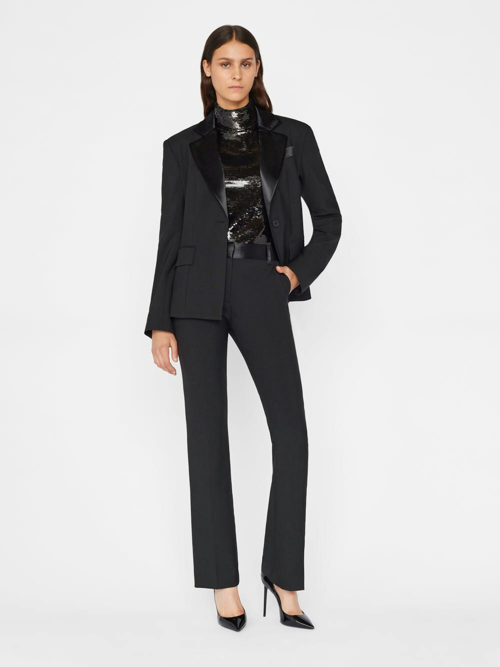 turtleneck full body view alt:hover